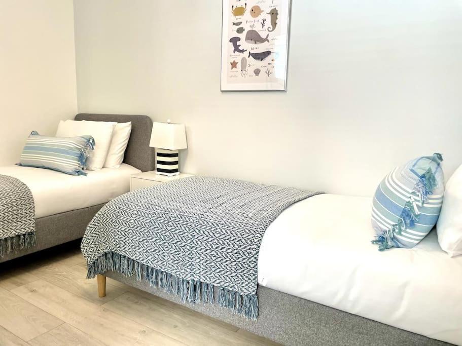 Apartment Luxury Large Spacious 2 Bedroom Apt, Garden, Prime Location *